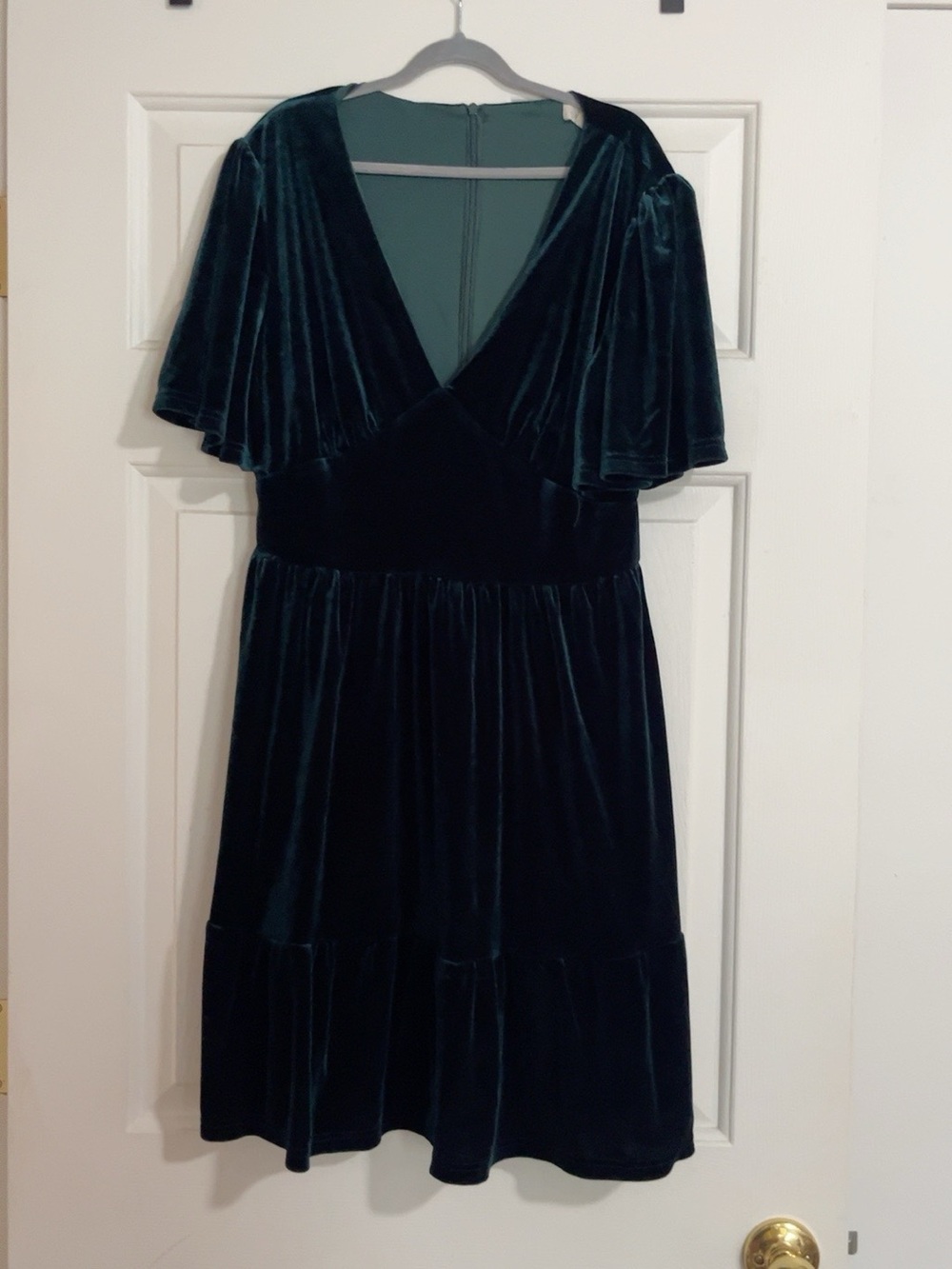In Loom Emerald Green Velvet Dress – Women’s M